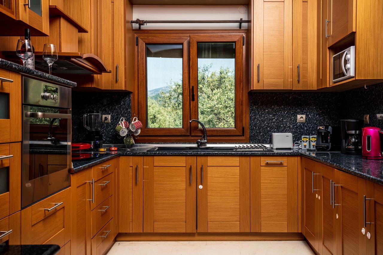 Fokas Luxury Villa Prínos Eksteriør bilde